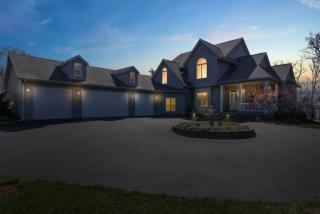 16322 River Rd, Cordova, IL 61242-9673