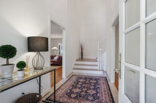 17 Blackland Rd, Atlanta GA  30342-4407 exterior