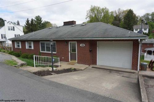 192 Cir Dr, White Hall WV  26554-1432 exterior