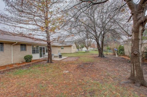 1107 Mildred Ln, Fort Worth TX  76126-3321 exterior