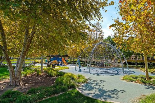 254 Kempton, Irvine CA  92620-2154 exterior