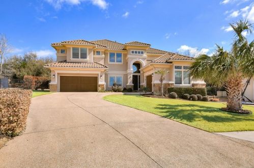4301 Adirondack Summit Dr, Austin, TX 78738-4037