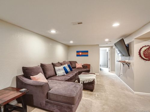 3174 Radcliff Dr, Englewood CO 80110-5337 exterior