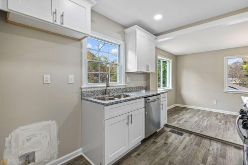 121 Dahlia Ave, Atlanta GA  30314-1207 exterior