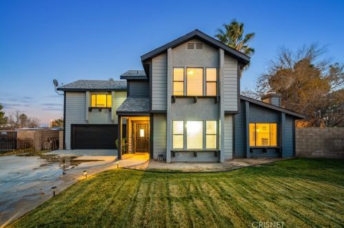 42320 La Gabriella Dr, Lancaster CA  93536-3568 exterior