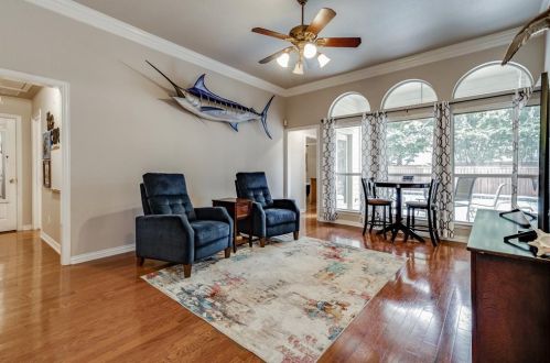 1 Winter Trail Ct, Midlothian TX  76063-6094 exterior