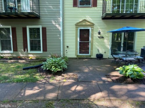 6373 Fenestra Ct, Springfield, VA 22015-3543