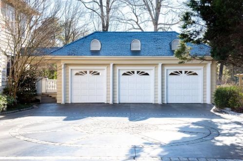 42 Brookhaven Dr, Atlanta GA  30319-1102 exterior
