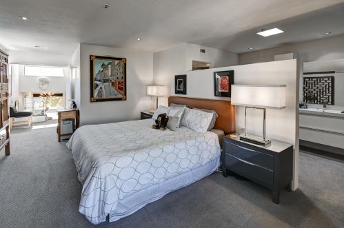 445 Village Sq, Palm Springs, CA 92262-7826