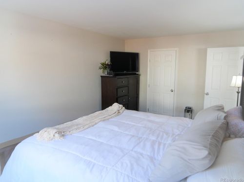 9847 Lane St, Denver CO  80260-8032 exterior