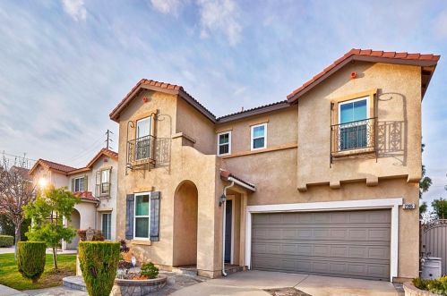 2385 Caramia St, Anaheim, CA 92801-3358