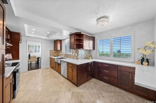28703 Leacrest Dr, Palos Verdes Estates, CA 90275-4741
