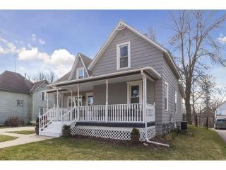 16 3rd Ave, Faribault, MN 55021-5132