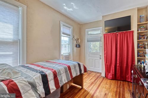 318 Hawthorne St, York PA 17404-3154 exterior