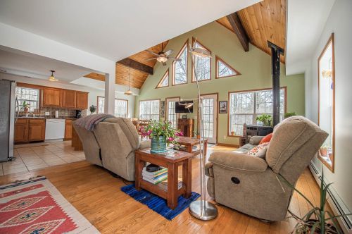 23 Jackson Ridge Rd, Danbury, NH 03230-4147