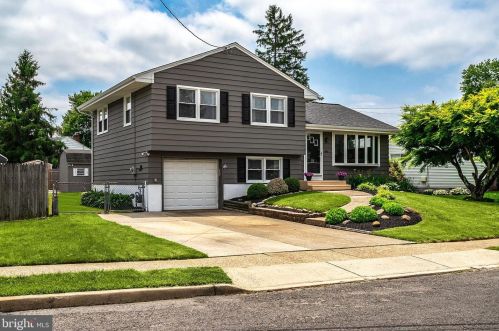 14 Winding Way, Trenton, NJ 08620-2627