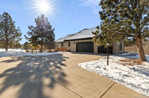 81 Red Deer Rd, Franktown CO  80116-8737 exterior