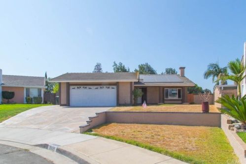 5859 Jefferson Ct, Chino, CA 91710-3642