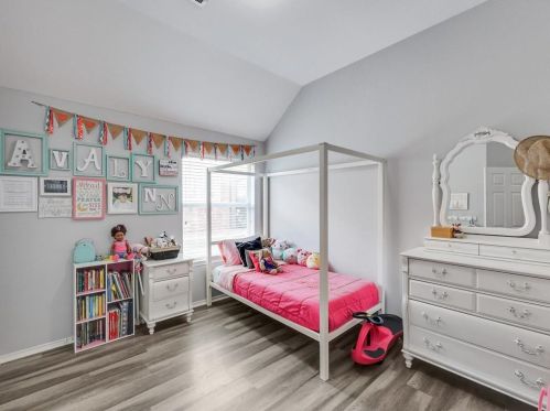 6552 Fairview Dr, Fort Worth TX  76148-1440 exterior