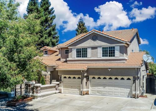 3301 Hillglen Ave, Modesto, CA 95355-7830