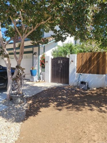 8000 Hampton Ct, Riverside, CA 92509-0109