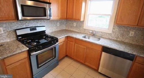 166 Samdin Blvd, Trenton NJ  08610-3933 exterior