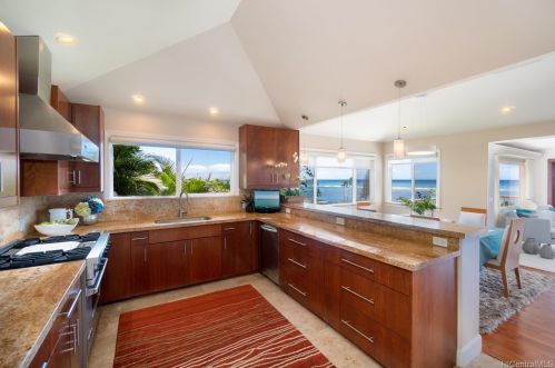 4990 Poola St, Honolulu HI  96821-1458 exterior