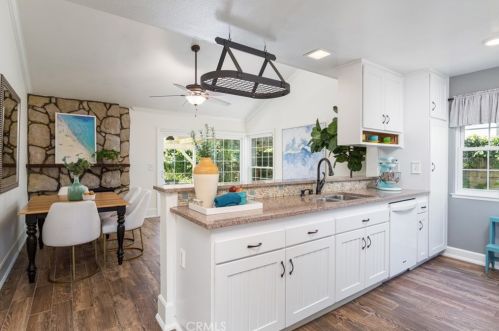 5042 Doanoke Ave, Irvine CA  92604-2407 exterior