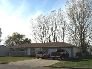 72 Mcdougall Dr, Bismarck, ND 58504-9133