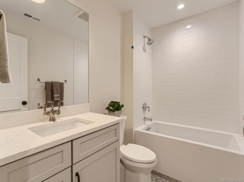 2644 Jasmine St, Denver CO  80222-6317 exterior