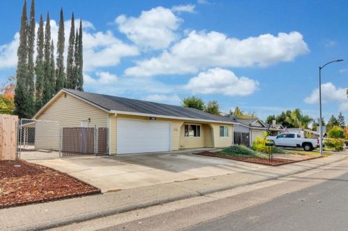 216 Frankwood Dr, Folsom, CA 95630-2708