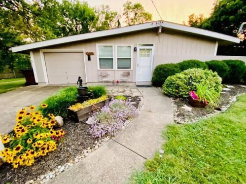 10885 Carnegie Dr, Cincinnati, OH 45240-3607