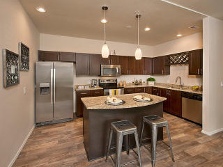 9701 Johnson Creek Blvd, Happy Valley OR  97086-3658 exterior