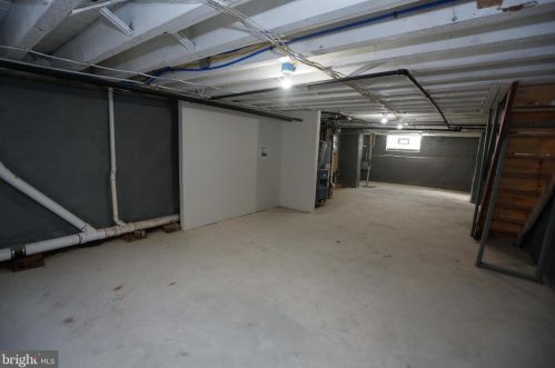 5853 Addison St, Philadelphia PA  19143-1203 exterior