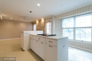 124 River Oaks Cir, Baltimore MD  21208-1366 exterior