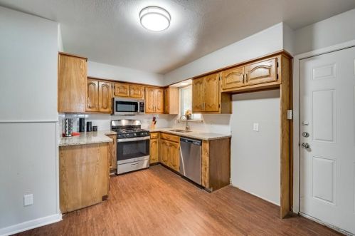 8332 Carrick St, Fort Worth TX  76116-6818 exterior