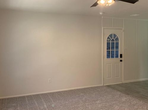 3828 Flamingo Ln, Irving TX  75062-3018 exterior