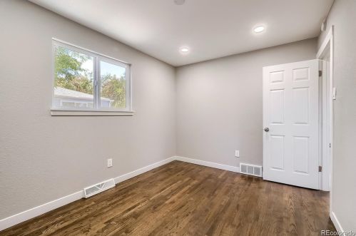 616 Lowell Blvd, Denver CO  80204-3102 exterior