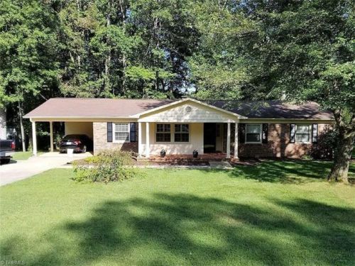 2127 Belmont Dr, Reidsville, NC 27320-6801