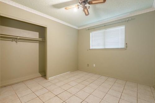 100 Grand Mdw Dr, Fort Worth TX 76108-3942 exterior