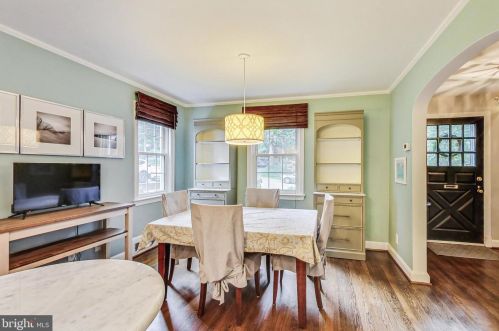 1506 Live Oak Dr, Silver Spring MD 20910-1543 exterior