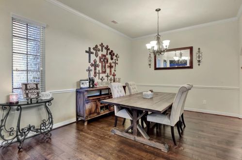 2036 Doolan Dr, Conroe TX  77301-4105 exterior