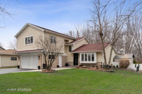 1716 Hidden Valley Dr, Lemont IL  60490-5543 exterior