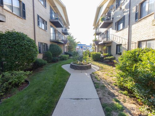 2155 Harlem Ave, Chicago, IL 60707-3226