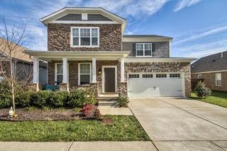 1637 Stonewater Dr, Hermitage, TN 37076-3584
