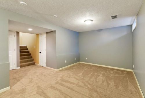 1745 Bluebill Dr, Saint Paul MN  55122-3142 exterior