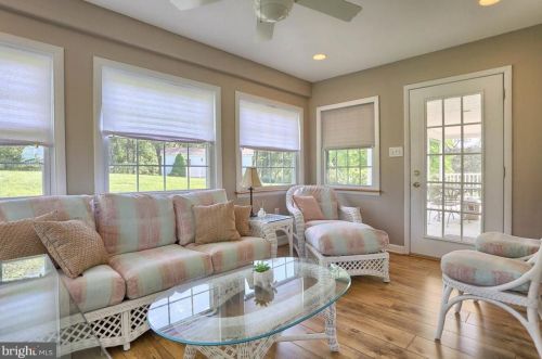 945 Cranes Gap Rd, Carlisle PA  17013-9677 exterior