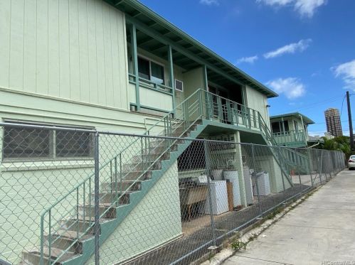 2009 Waiola St, Honolulu, HI 96826-2737