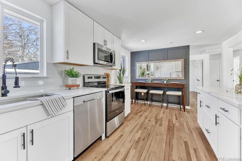 4459 Grant St, Englewood CO  80113-5806 exterior