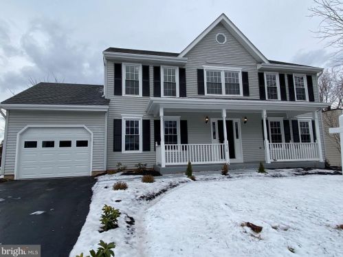 1438 Powells Tavern Pl, Herndon, VA 20170-5728